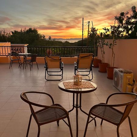 Tres Iguanas Apart Hotel - New, Cozy & Spacious Flats, Short Walk To Beach Loreto  Exterior photo