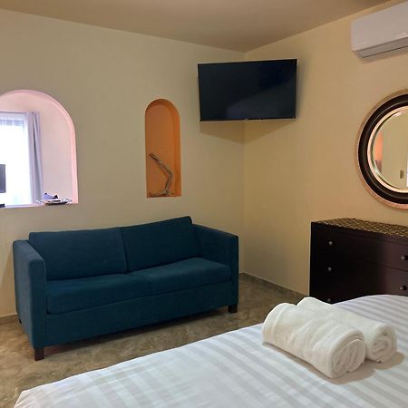 Tres Iguanas Apart Hotel - New, Cozy & Spacious Flats, Short Walk To Beach Loreto  Exterior photo