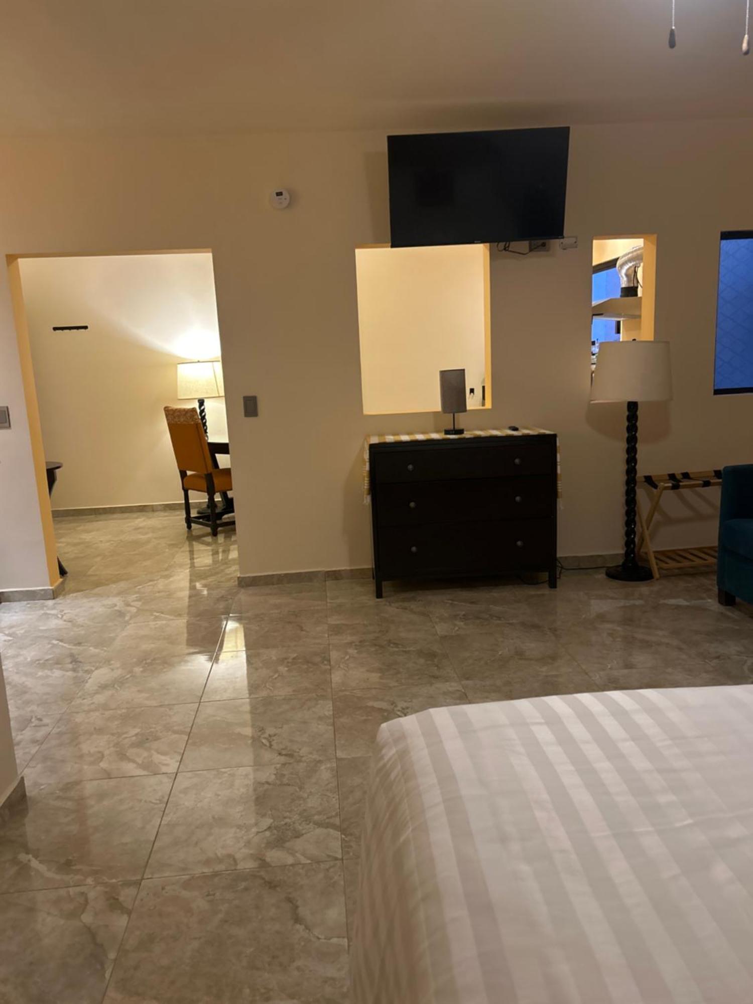 Tres Iguanas Apart Hotel - New, Cozy & Spacious Flats, Short Walk To Beach Loreto  Exterior photo